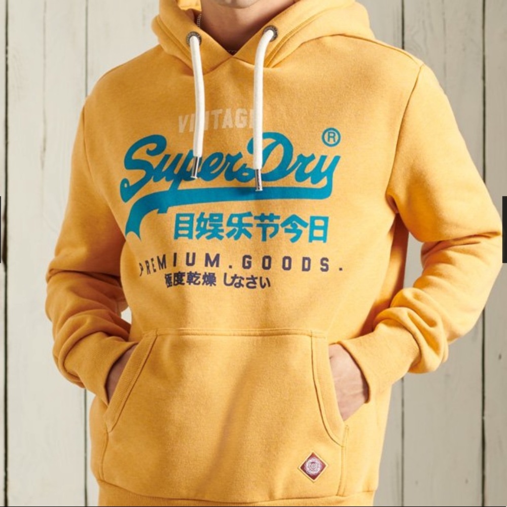 ORIGINAL & VINTAGE
Vintage Logo Tri Hoodie